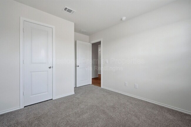 Building Photo - 2428 Montgomery St