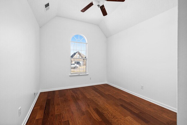 Building Photo - Updated 4bd 2 bath in Southaven