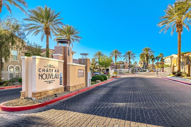 Building Photo - Stylish 2 Bedroom Condo With Community Amenities!