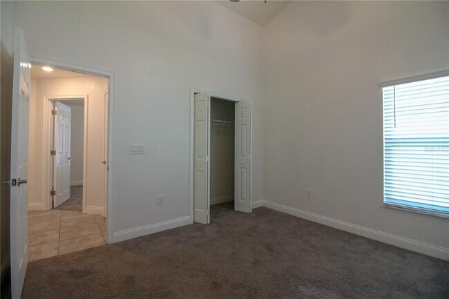 Building Photo - 5815 Christiansen Ct