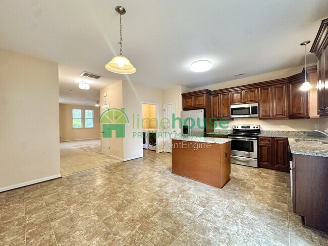 Building Photo - 132 Filbert St