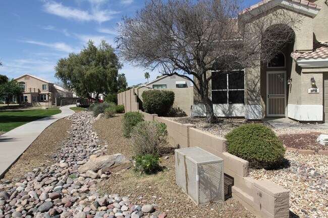 Building Photo - 20722 N 60th Dr