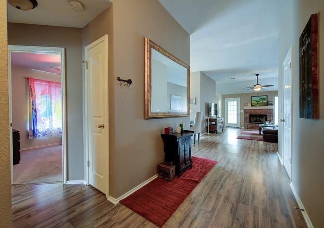 Building Photo - 509 Dusty Leather Ct