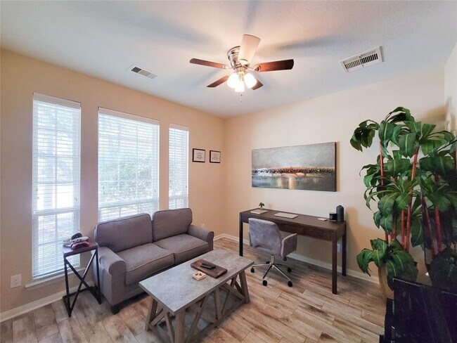 Building Photo - 17110 Tupelo Garden Cir