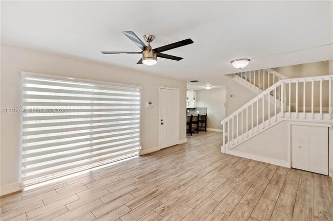 Building Photo - 2588 Garden Ct