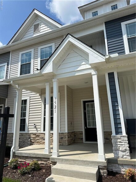 Primary Photo - 1521 Auckland Ct