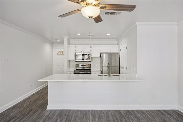 Building Photo - 4125 Holland Ave