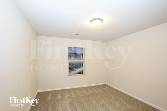Building Photo - 10736 Rivergate Dr NW
