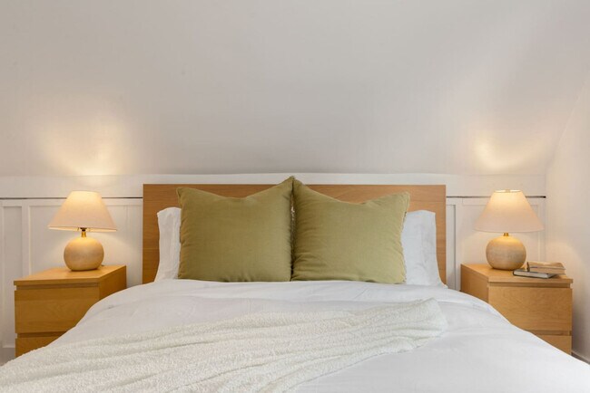 Building Photo - 2749 NW 65th St