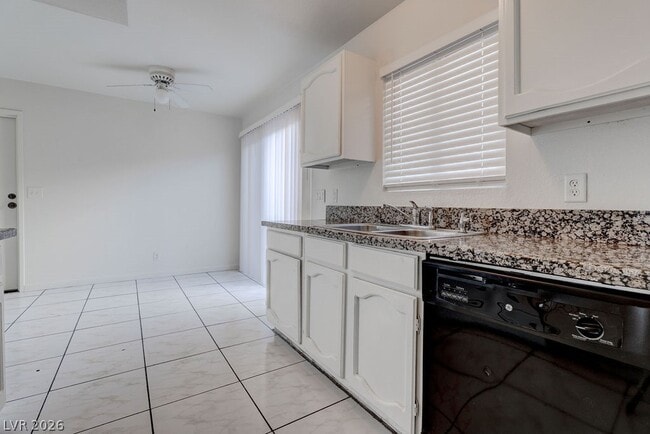 Building Photo - 5198 Greene Ln