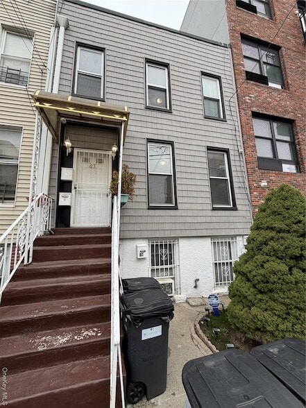 Building Photo - 43 Troutman St