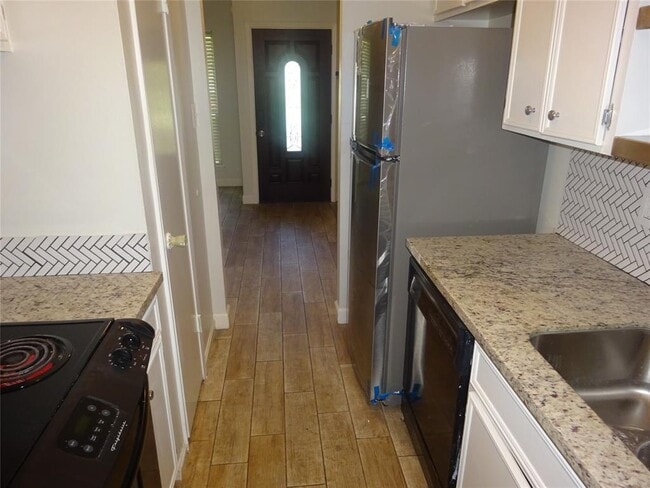 Building Photo - 63 S Wavy Oak Cir