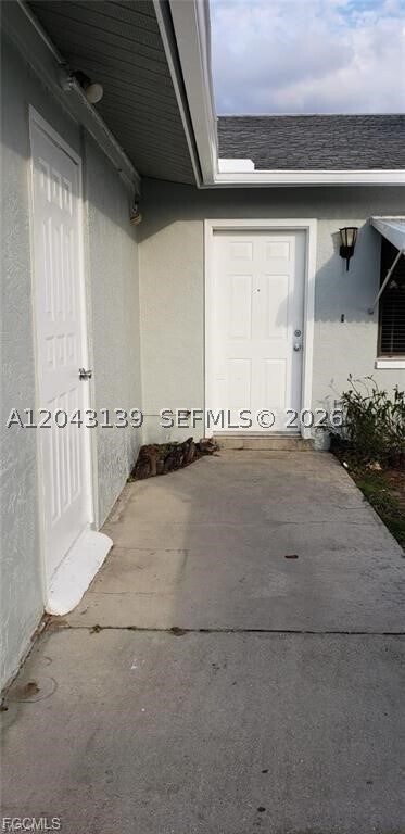 Building Photo - 4619 SW 7th Ave