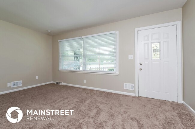 Building Photo - 4325 Bayberry Dr
