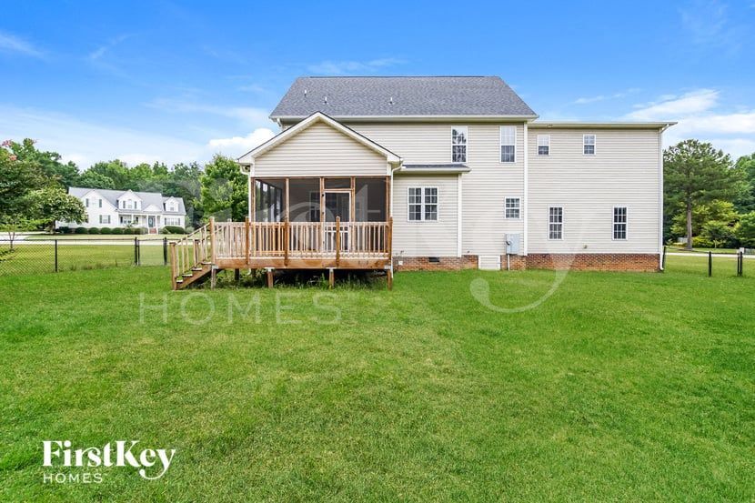 Building Photo - 414 Winfred Dr