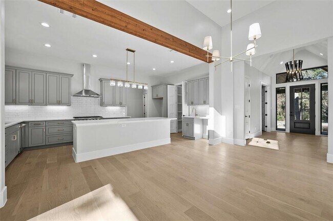 Building Photo - 319 Akaloa Dr