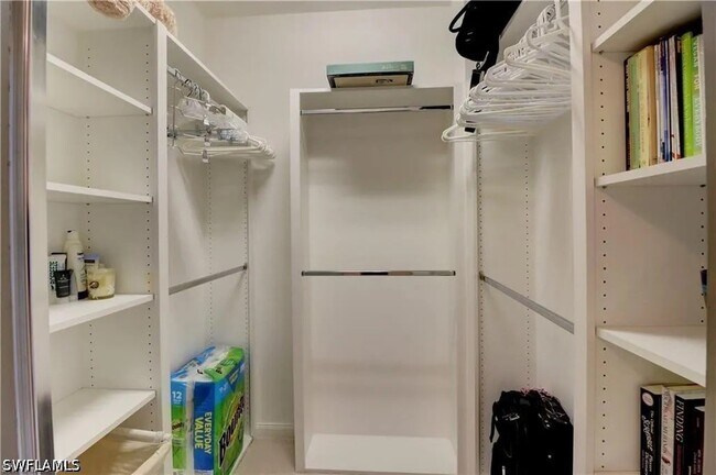 Building Photo - 15107 Auk Way