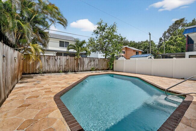 Building Photo - 5514 SW 44th Terrace