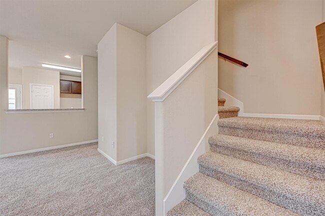Building Photo - 10118 MARIPOSA GREEN CT