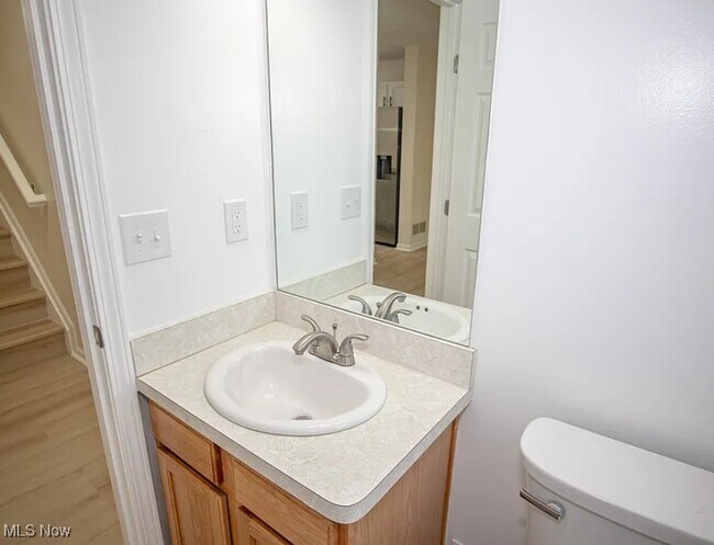 Building Photo - 2198 Noble Rd