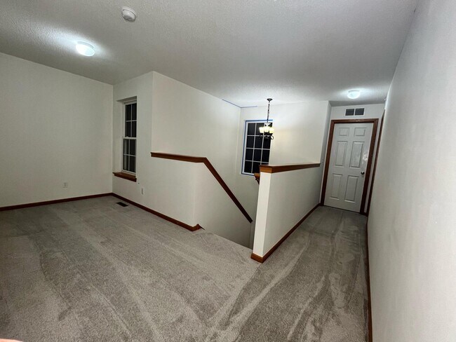 Building Photo - 5205 Holly Ln N