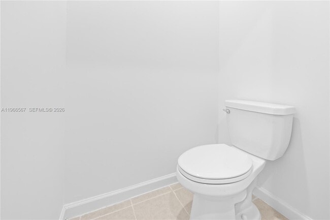 Building Photo - 2442 SE 30th St