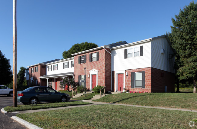 Primary Photo - Log Pond Apartments