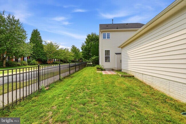 Building Photo - 17037 Loftridge Ln