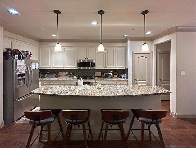 Building Photo - 4252 Riverview Dr