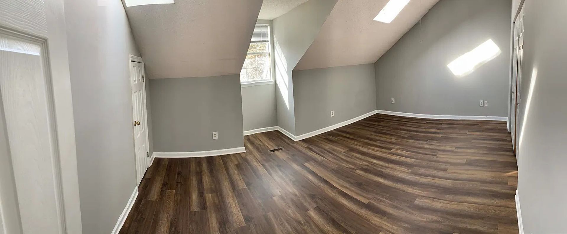 Building Photo - 5034 Bell Dr SE