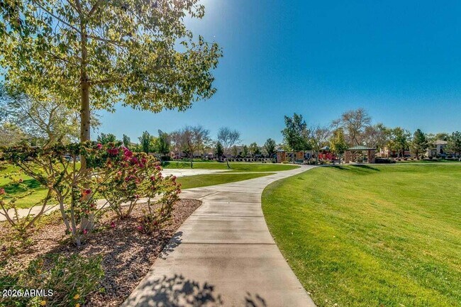 Building Photo - 4334 E Carla Vista Dr