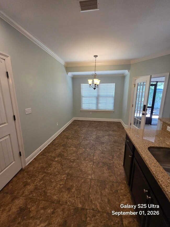 Building Photo - 410 Serene Ct