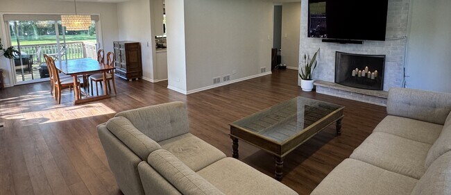 Building Photo - 23362 N Apple Hill Ln