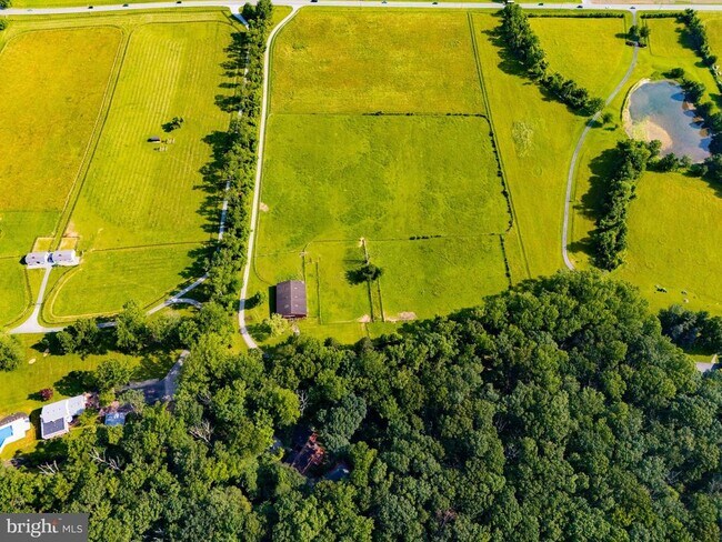 Building Photo - 2101 Tufton Ave