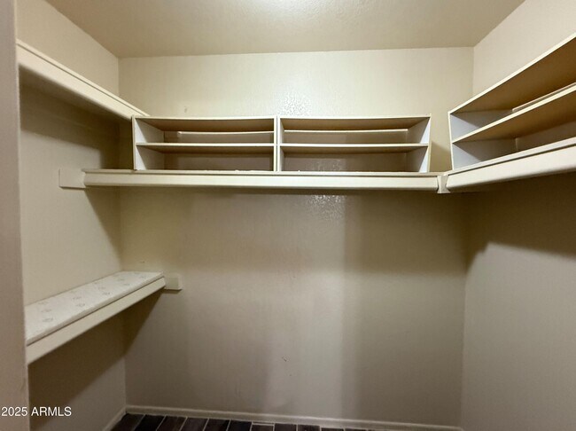 Building Photo - 5110 W Wood Dr