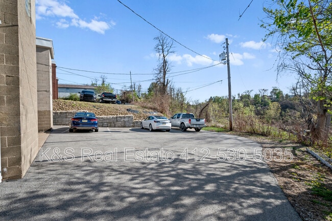 Building Photo - 13900 US-30