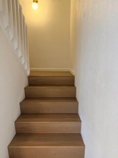 Stairway 2 Primary Bedrooms - 8189 Severn Dr