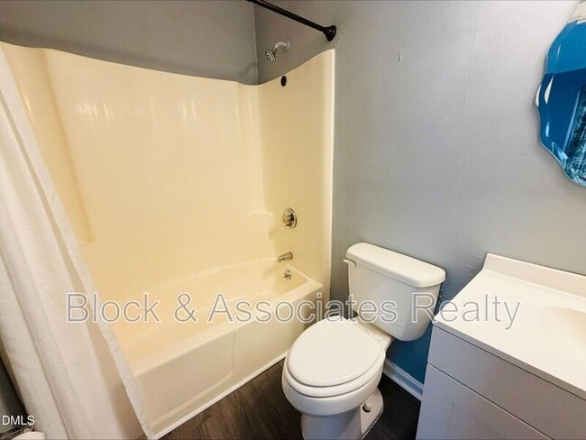 Building Photo - 378 Kittery Point Ln