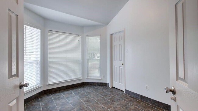 Building Photo - 11717 Dunfries Ln