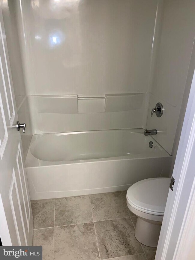 Building Photo - 730 Houston St