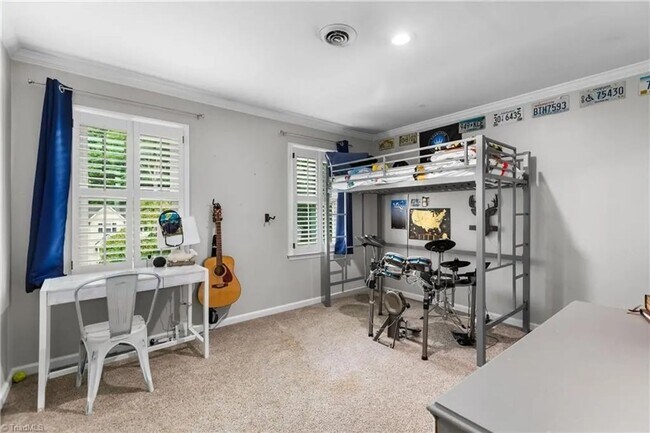 Building Photo - Beautiful Updated Home for Rent in New Irv...