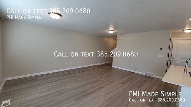 Building Photo - 328 Grassland Dr