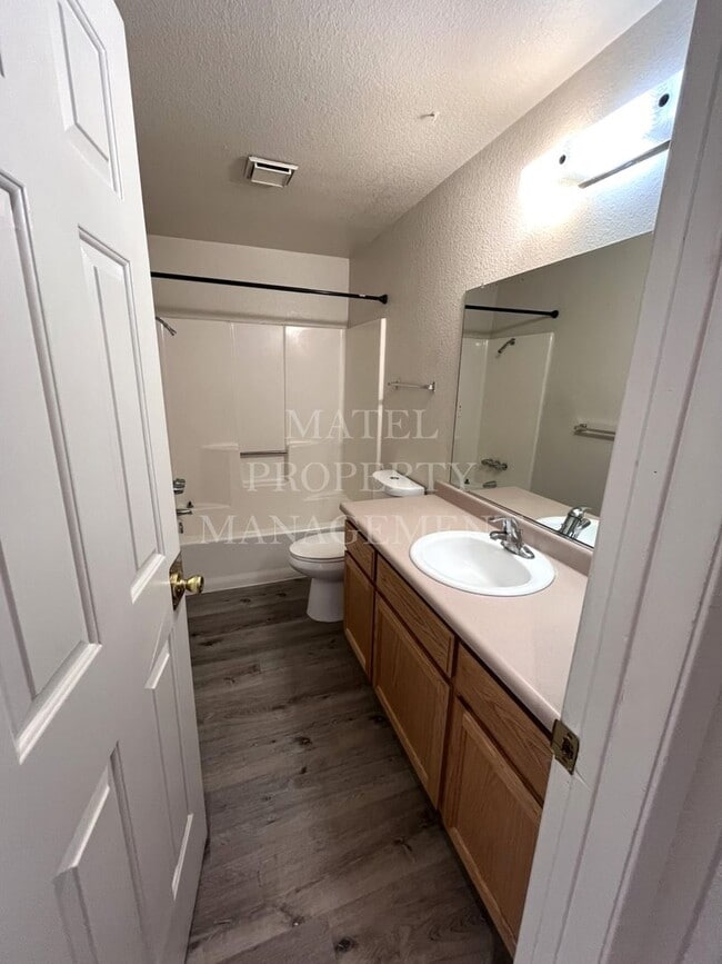 Building Photo - 509 Pirinen Ln