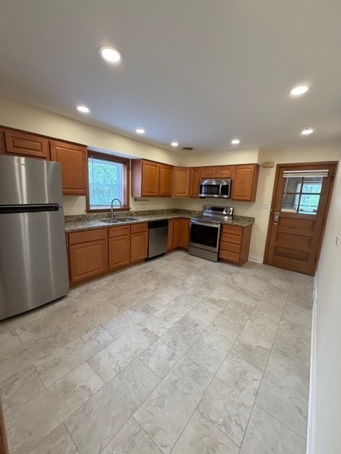 Building Photo - 822 LaGrange Rd