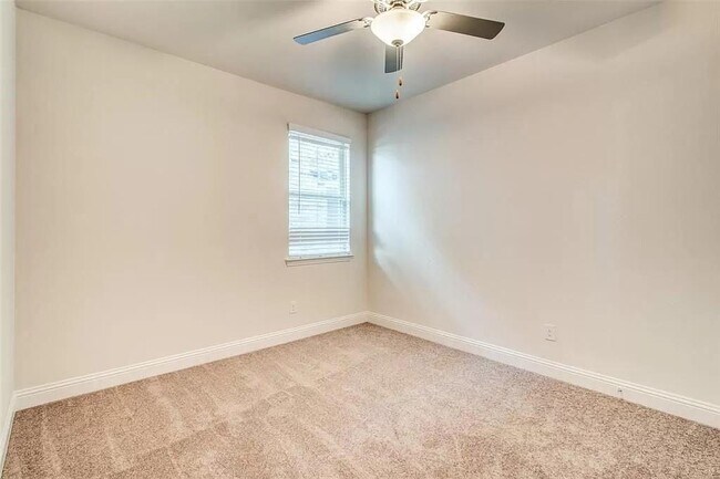 Building Photo - 6221 Hightower St