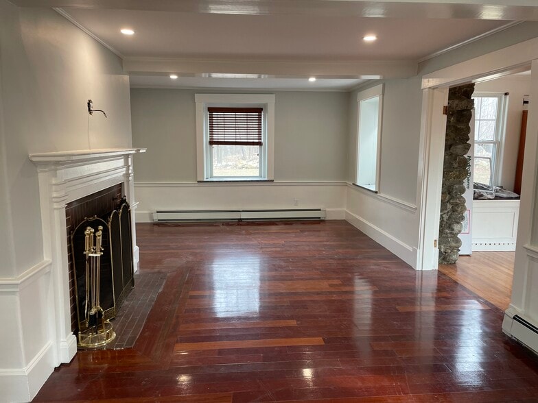 Building Photo - 71 North Road