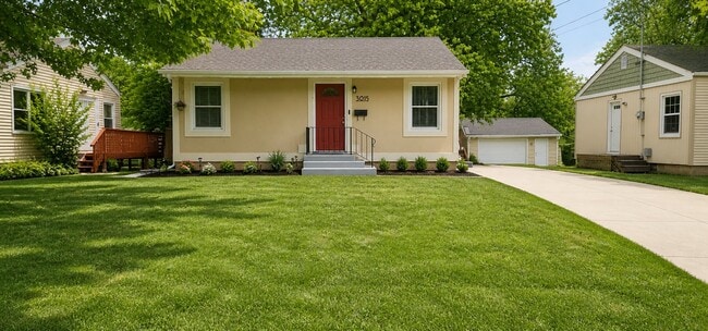 Building Photo - 3915 Lawnwoods Dr