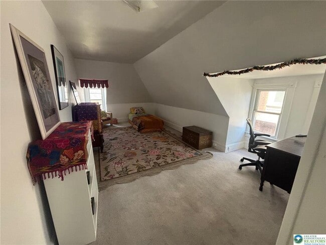 Building Photo - 2248 Birch St