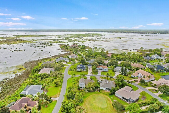 Building Photo - 500 Turnberry Ln