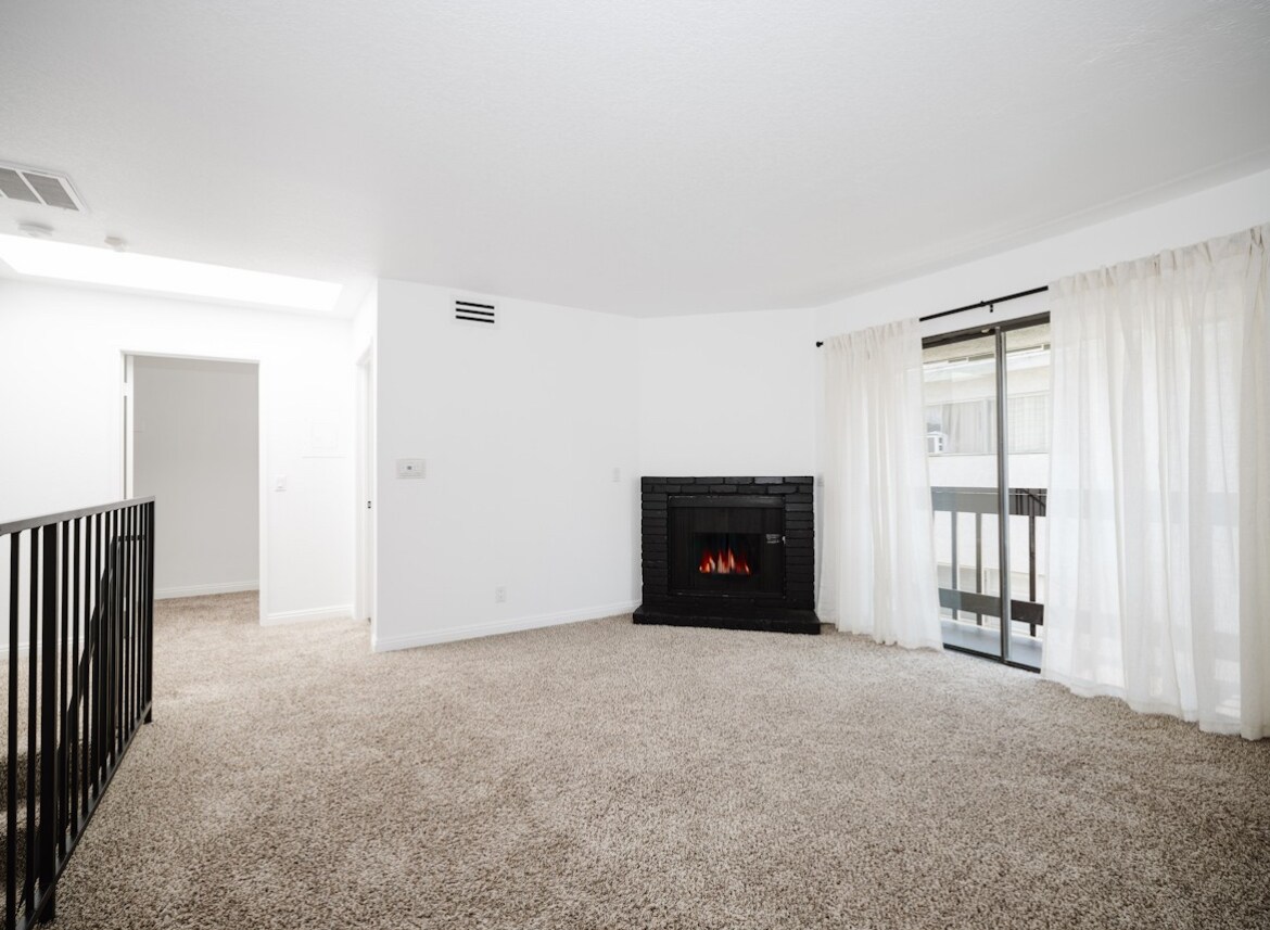 Building Photo - 4509 Vista Del Monte Ave